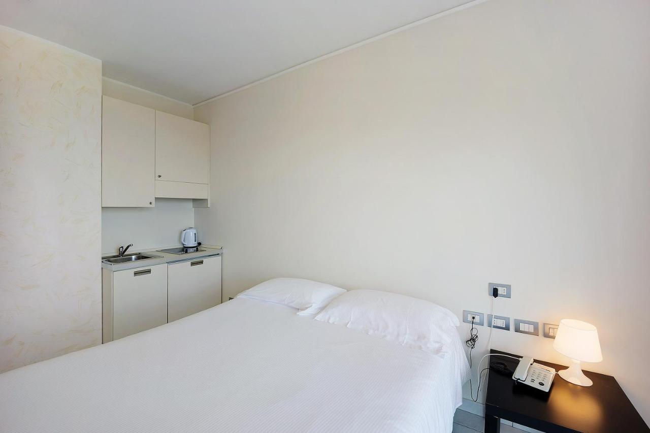 Modus Vivendi 406 Aparthotel Sanremo Bagian luar foto