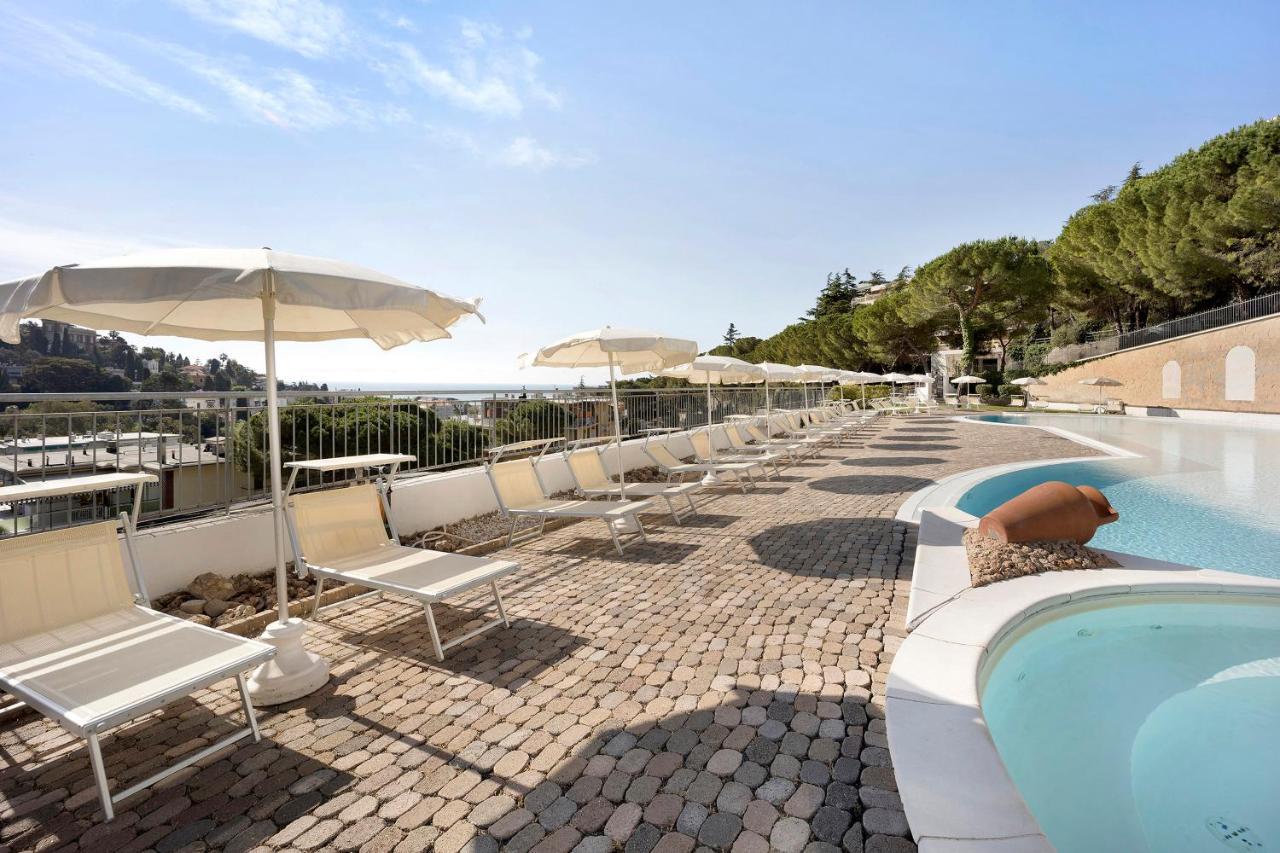 Modus Vivendi 406 Aparthotel Sanremo Bagian luar foto